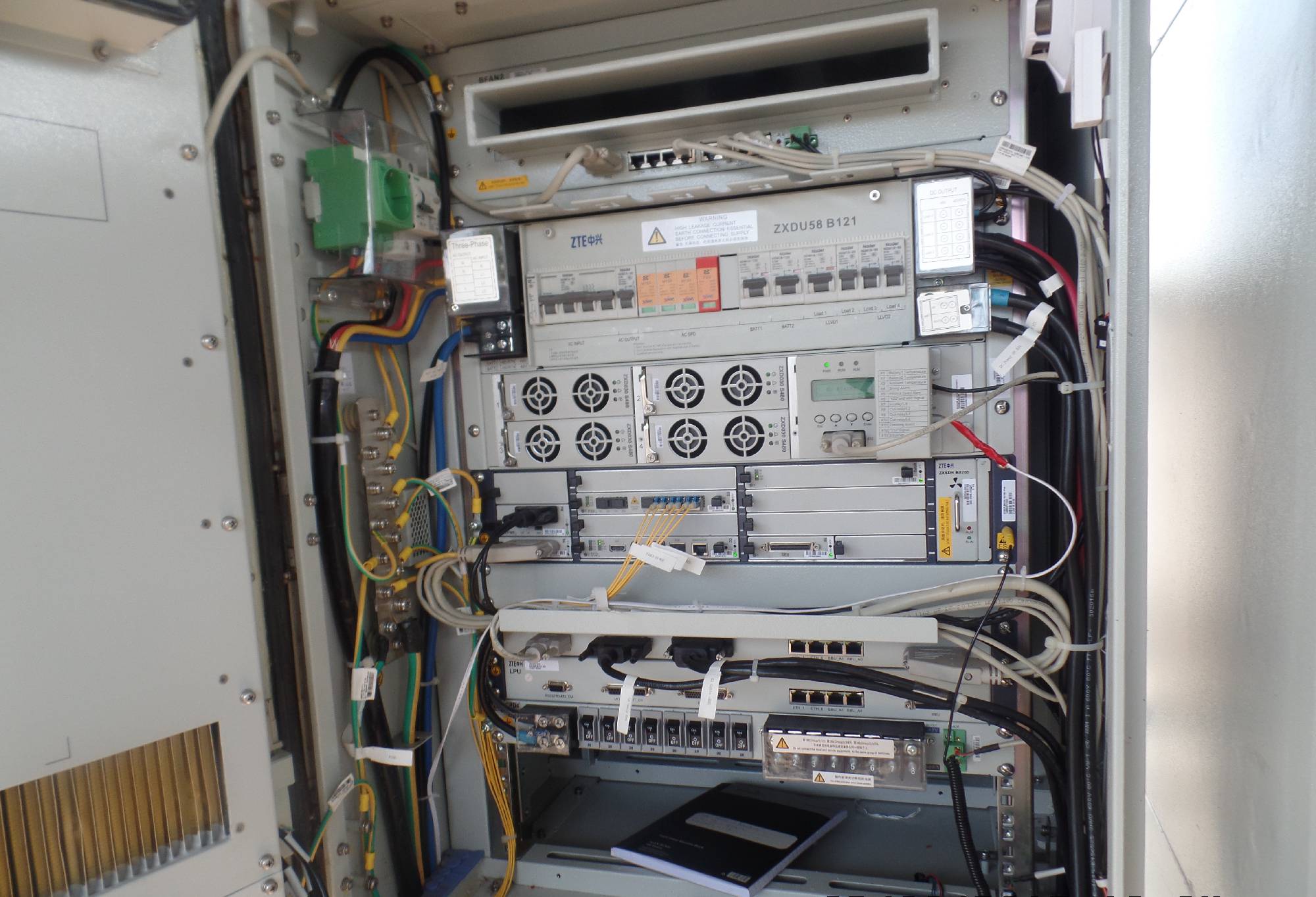 Server room and ICT equipment installation