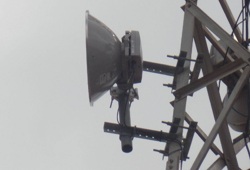 Fibre optic network installation and active equipment commissioning